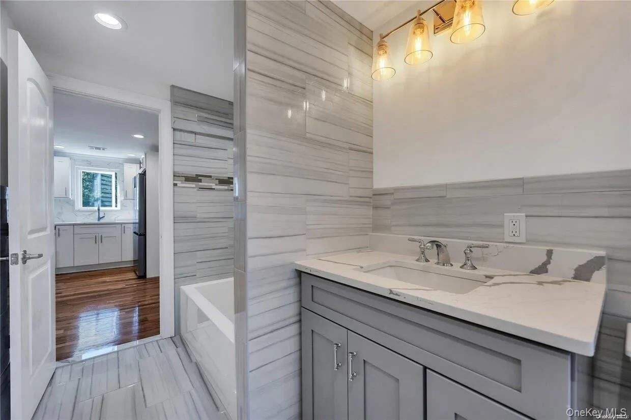 177 Waverly Avenue, Brookhaven, NY, 2 Bedrooms Bedrooms, 4 Rooms Rooms,1 BathroomBathrooms,Residential Lease,For Rent,Waverly,0,972535 177 Waverly Avenue, Brookhaven, NY, 2 Bedrooms Bedrooms, 4 Rooms Rooms,1 BathroomBathrooms,Residential Lease,For Rent,Waverly,0,972535