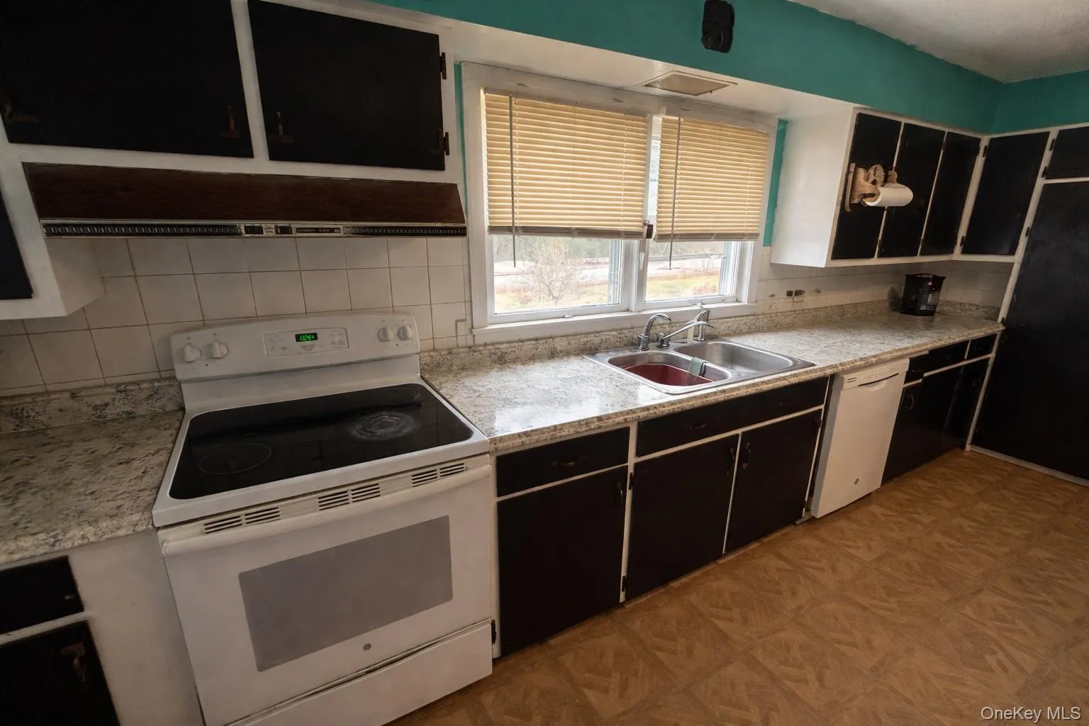 130 Bushville Swan Lake Road, Bethel, NY, 3 Bedrooms Bedrooms, 6 Rooms Rooms,1 BathroomBathrooms,Residential,For Rent,Bushville Swan Lake,0,972541 130 Bushville Swan Lake Road, Bethel, NY, 3 Bedrooms Bedrooms, 6 Rooms Rooms,1 BathroomBathrooms,Residential,For Rent,Bushville Swan Lake,0,972541