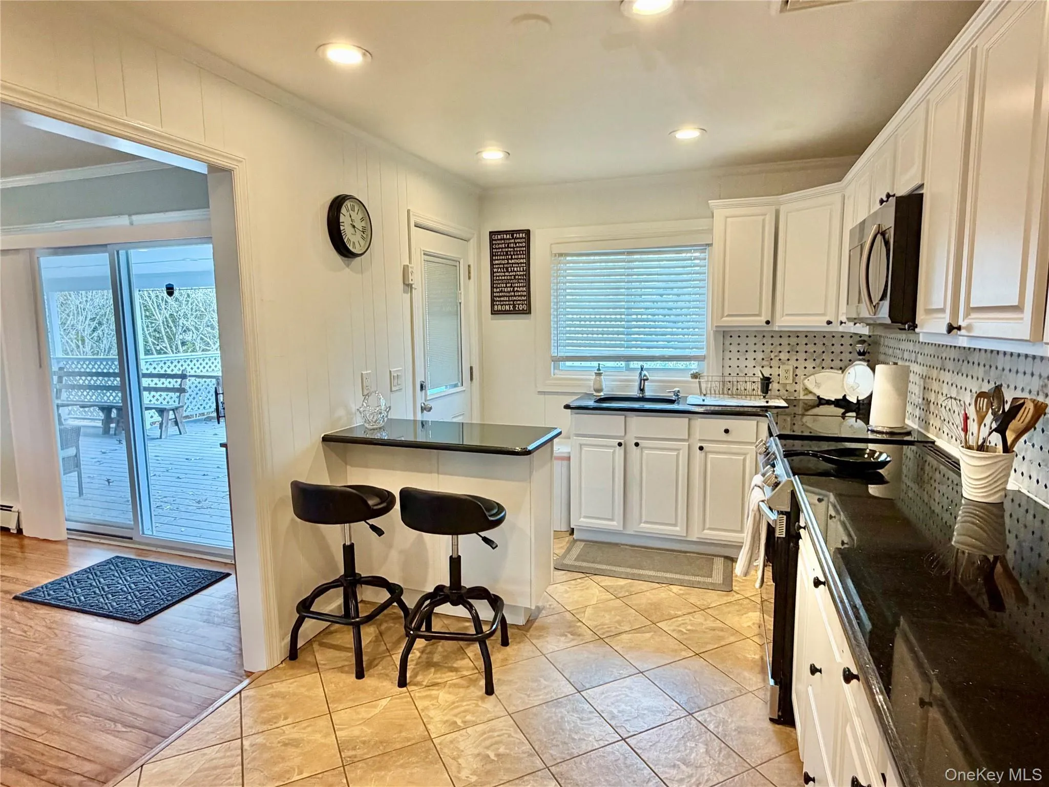 50 Hazelwood Avenue, Southampton, NY, 3 Bedrooms Bedrooms, 5 Rooms Rooms,2 BathroomsBathrooms,Residential Lease,For Rent,Hazelwood,0,972547 50 Hazelwood Avenue, Southampton, NY, 3 Bedrooms Bedrooms, 5 Rooms Rooms,2 BathroomsBathrooms,Residential Lease,For Rent,Hazelwood,0,972547