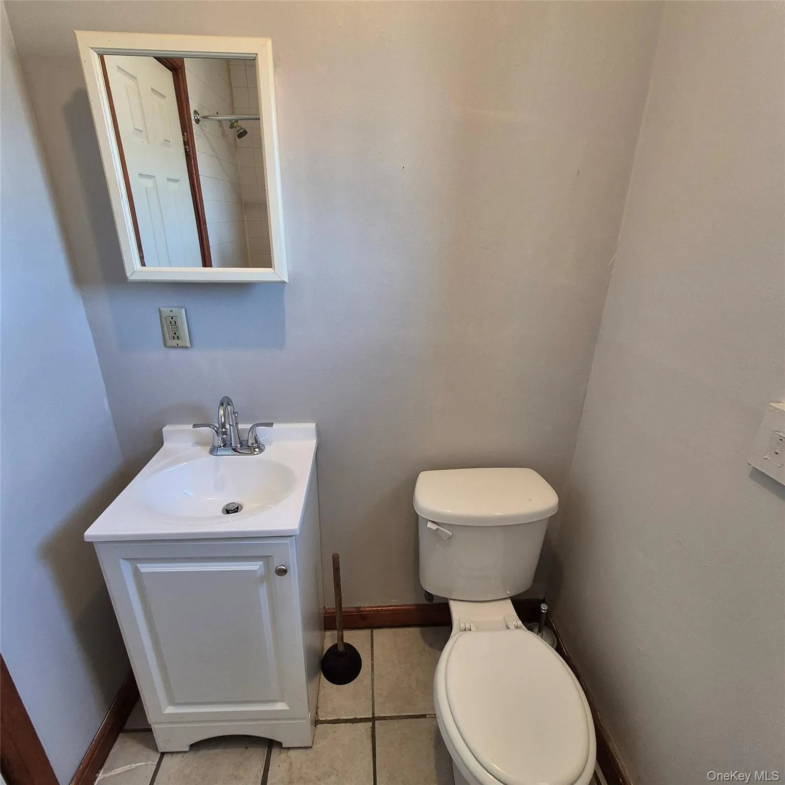 2071 Ulster Avenue, Kingston (town), NY, 2 Rooms Rooms,1 BathroomBathrooms,Residential Lease,For Rent,Ulster,0,972553 2071 Ulster Avenue, Kingston (town), NY, 2 Rooms Rooms,1 BathroomBathrooms,Residential Lease,For Rent,Ulster,0,972553