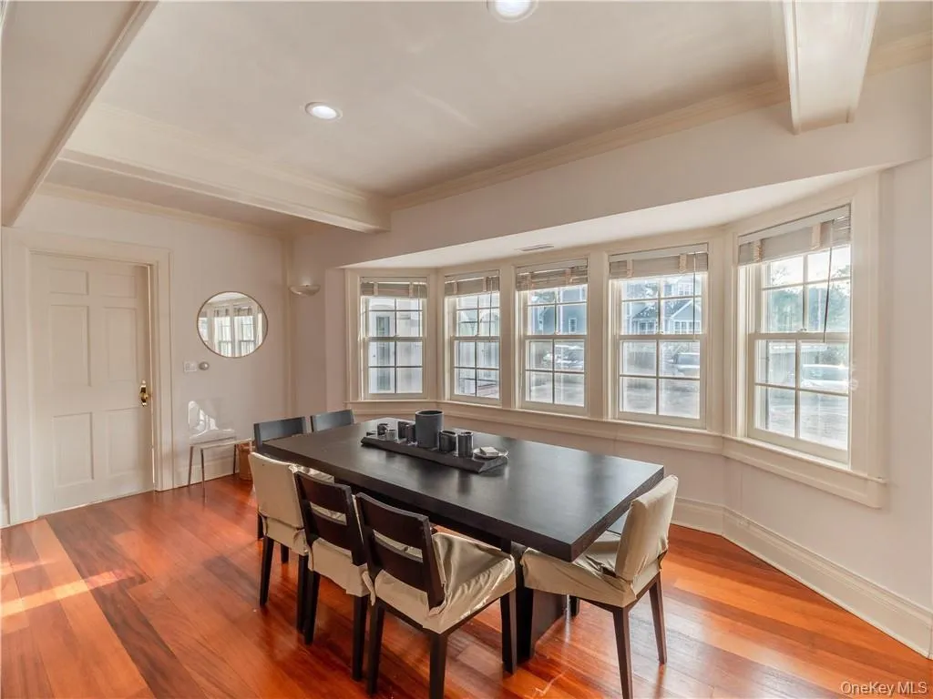 Great Room Dining Area Great Room Dining Area