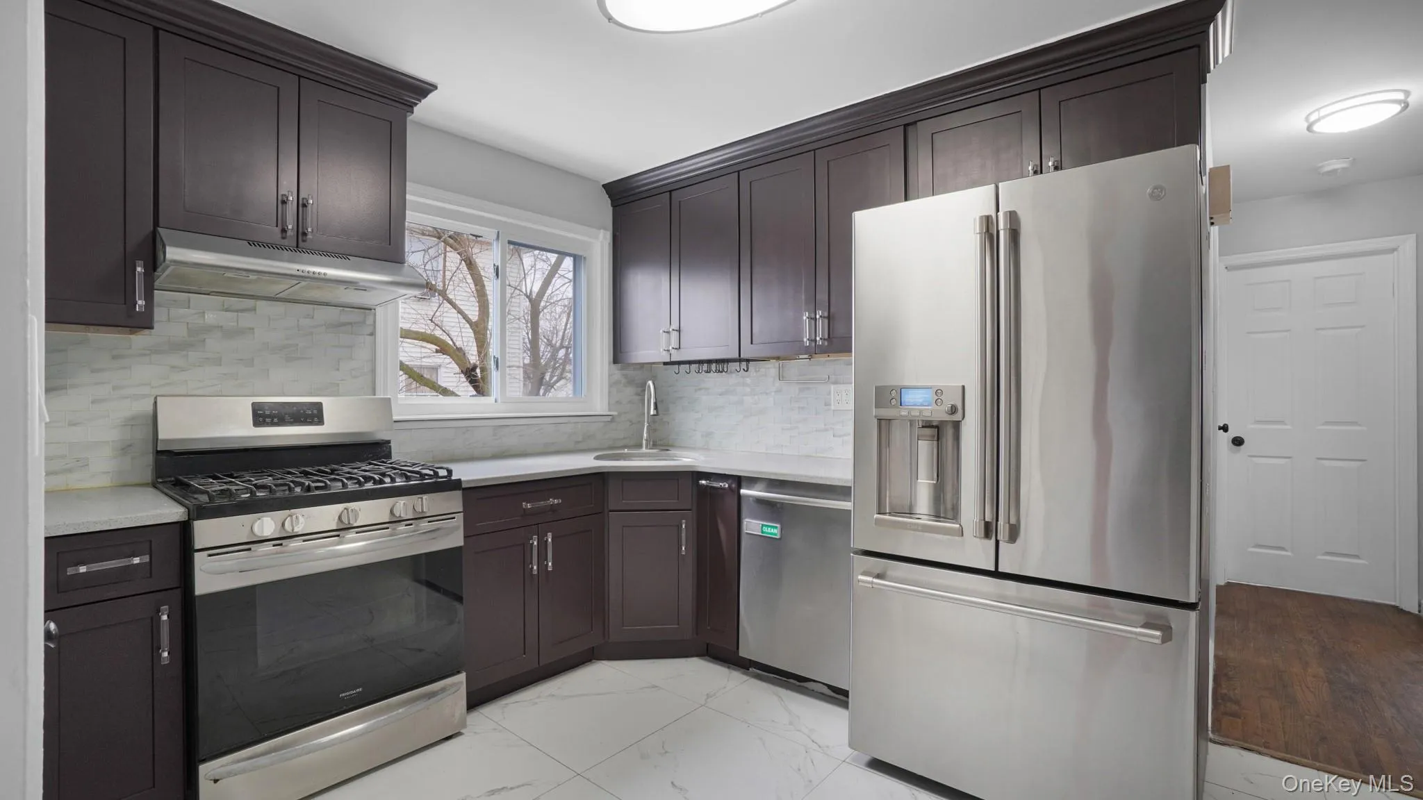 14606 228th Street, New York, NY, 2 Bedrooms Bedrooms, 7 Rooms Rooms,2 BathroomsBathrooms,Residential Lease,For Rent,228th,0,972591 14606 228th Street, New York, NY, 2 Bedrooms Bedrooms, 7 Rooms Rooms,2 BathroomsBathrooms,Residential Lease,For Rent,228th,0,972591