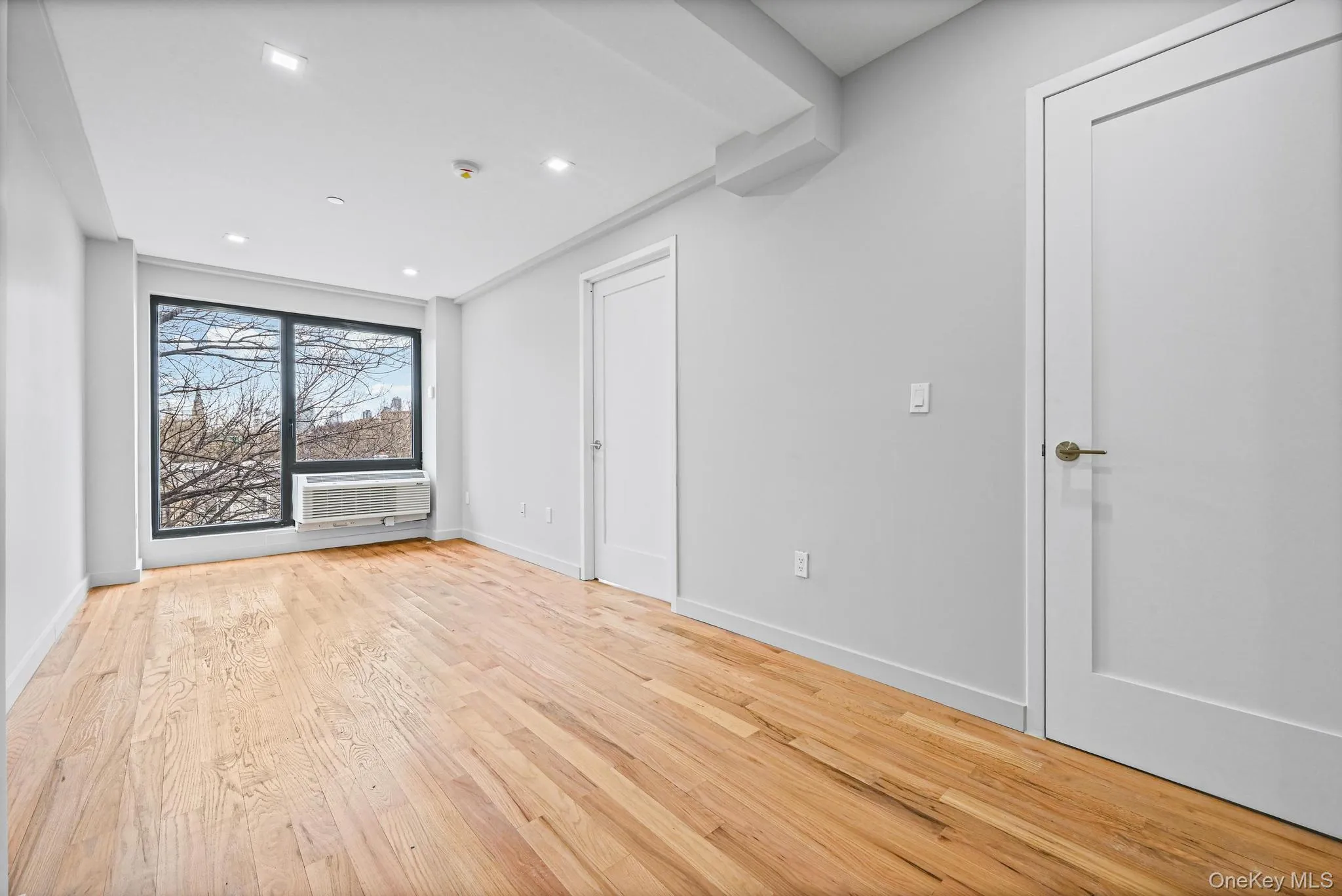 444 Graham Avenue, New York, NY, 1 Bedroom Bedrooms, 2 Rooms Rooms,1 BathroomBathrooms,Residential Lease,For Rent,Graham,0,972598 444 Graham Avenue, New York, NY, 1 Bedroom Bedrooms, 2 Rooms Rooms,1 BathroomBathrooms,Residential Lease,For Rent,Graham,0,972598