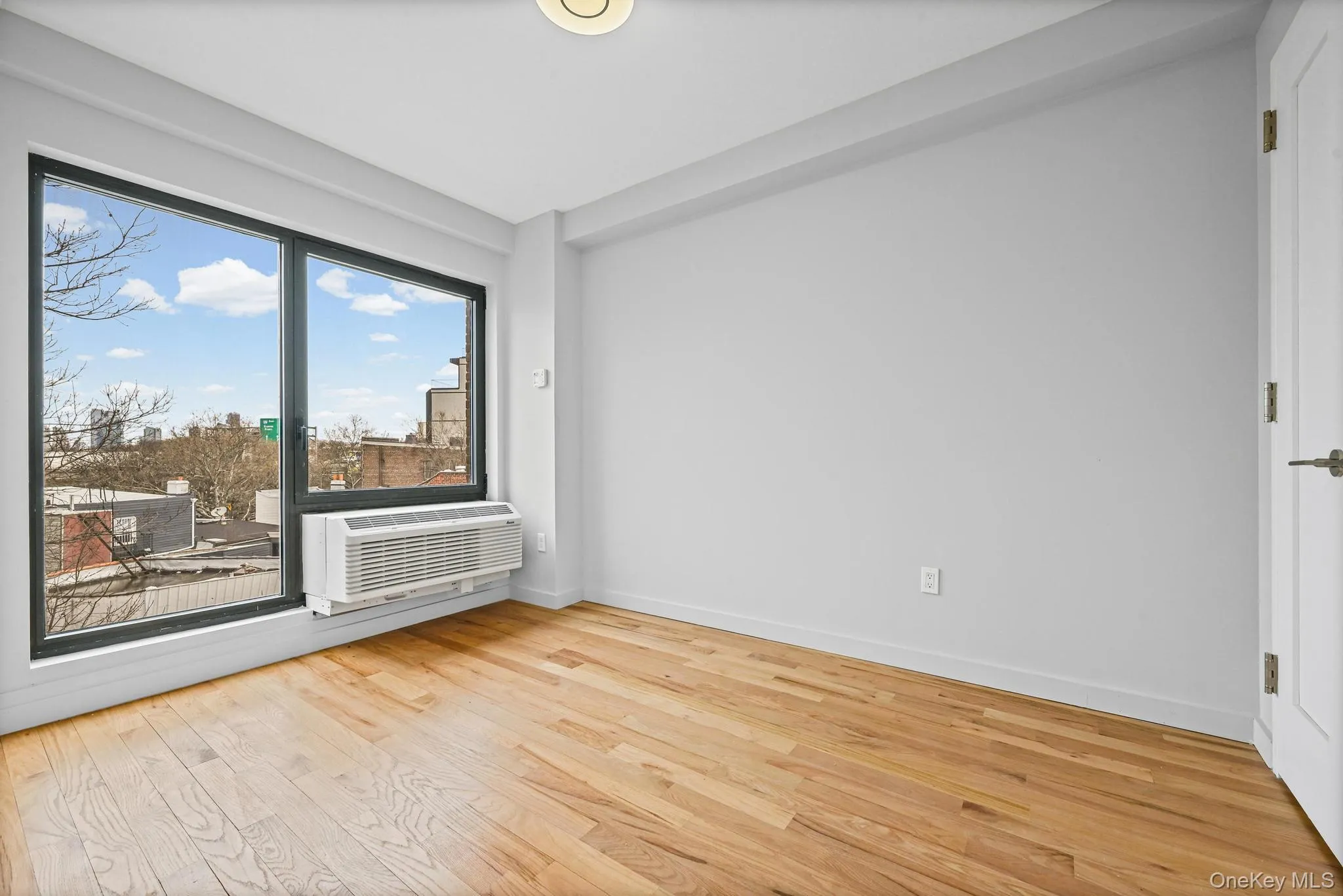 444 Graham Avenue, New York, NY, 1 Bedroom Bedrooms, 2 Rooms Rooms,1 BathroomBathrooms,Residential Lease,For Rent,Graham,0,972599 444 Graham Avenue, New York, NY, 1 Bedroom Bedrooms, 2 Rooms Rooms,1 BathroomBathrooms,Residential Lease,For Rent,Graham,0,972599