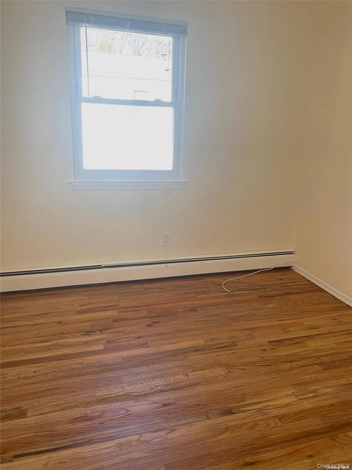 69 Inwood Road, North Hempstead, NY, 3 Bedrooms Bedrooms, 6 Rooms Rooms,1 BathroomBathrooms,Residential Lease,For Rent,Inwood,0,972602 69 Inwood Road, North Hempstead, NY, 3 Bedrooms Bedrooms, 6 Rooms Rooms,1 BathroomBathrooms,Residential Lease,For Rent,Inwood,0,972602