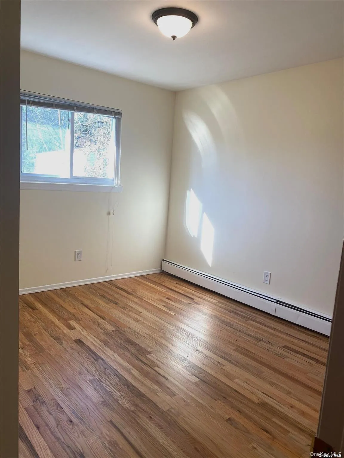 69 Inwood Road, North Hempstead, NY, 3 Bedrooms Bedrooms, 6 Rooms Rooms,1 BathroomBathrooms,Residential Lease,For Rent,Inwood,0,972602 69 Inwood Road, North Hempstead, NY, 3 Bedrooms Bedrooms, 6 Rooms Rooms,1 BathroomBathrooms,Residential Lease,For Rent,Inwood,0,972602