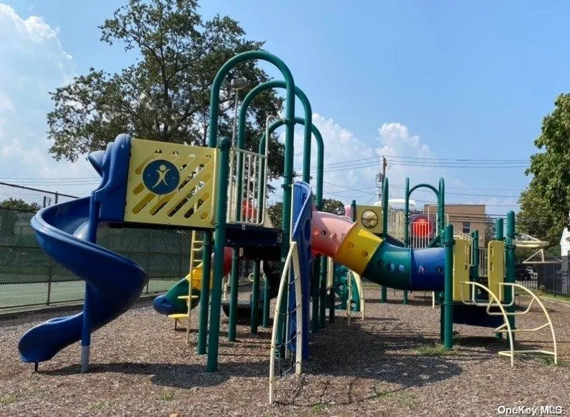 69 Inwood Road, North Hempstead, NY, 3 Bedrooms Bedrooms, 6 Rooms Rooms,1 BathroomBathrooms,Residential Lease,For Rent,Inwood,0,972602 69 Inwood Road, North Hempstead, NY, 3 Bedrooms Bedrooms, 6 Rooms Rooms,1 BathroomBathrooms,Residential Lease,For Rent,Inwood,0,972602