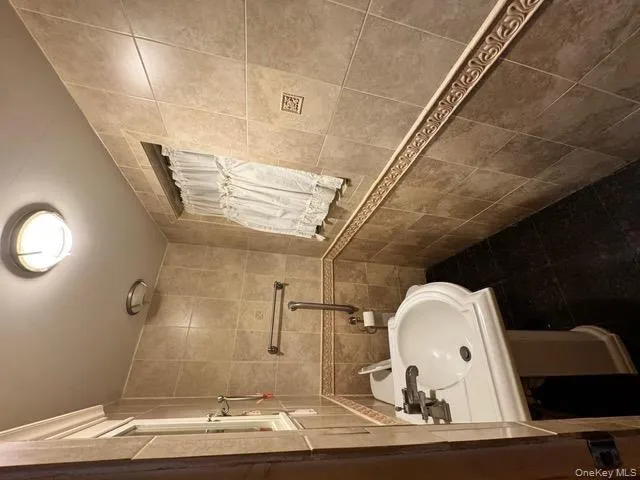 17311 Booth Memorial Avenue, New York, NY, 3 Bedrooms Bedrooms, 5 Rooms Rooms,3 BathroomsBathrooms,Residential Lease,For Rent,Booth Memorial,0,972603 17311 Booth Memorial Avenue, New York, NY, 3 Bedrooms Bedrooms, 5 Rooms Rooms,3 BathroomsBathrooms,Residential Lease,For Rent,Booth Memorial,0,972603