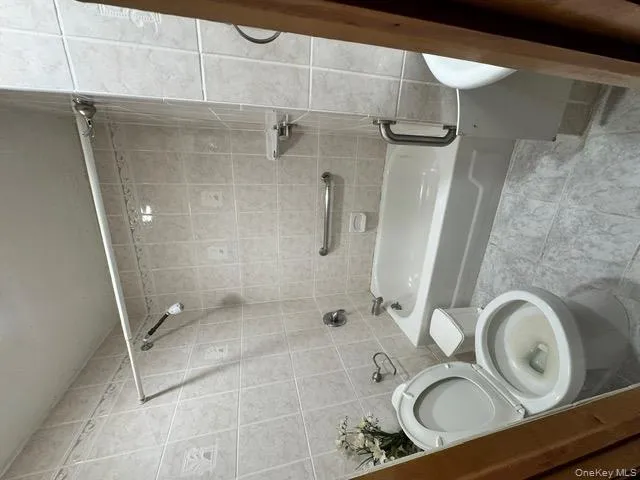 17311 Booth Memorial Avenue, New York, NY, 3 Bedrooms Bedrooms, 5 Rooms Rooms,3 BathroomsBathrooms,Residential Lease,For Rent,Booth Memorial,0,972603 17311 Booth Memorial Avenue, New York, NY, 3 Bedrooms Bedrooms, 5 Rooms Rooms,3 BathroomsBathrooms,Residential Lease,For Rent,Booth Memorial,0,972603