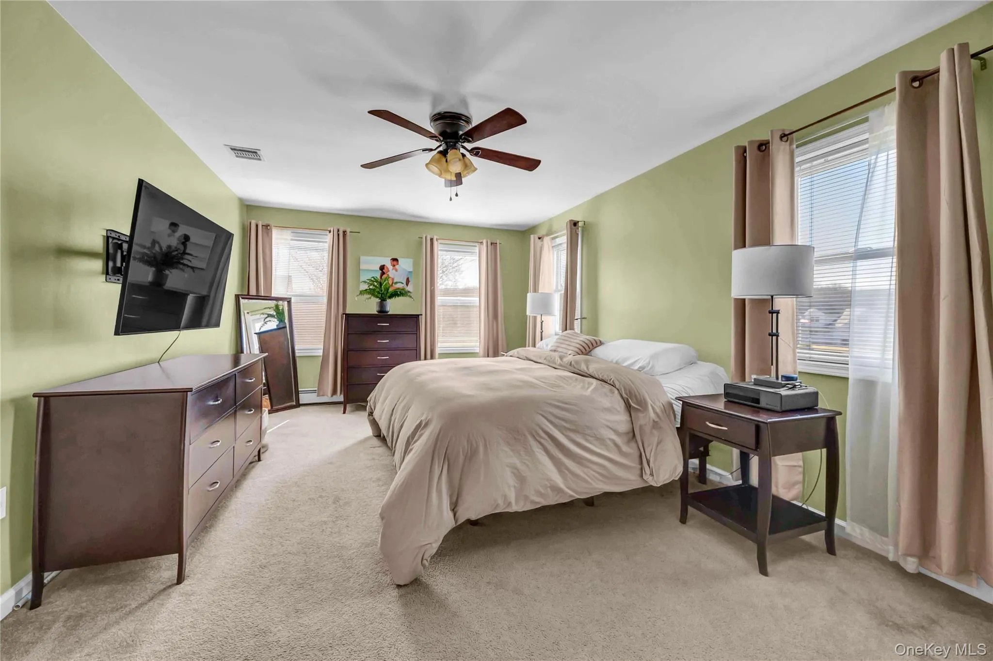 4 Natchu Court, Blooming Grove, NY, 4 Bedrooms Bedrooms, 13 Rooms Rooms,3 BathroomsBathrooms,Residential,For Rent,Natchu,0,972607 4 Natchu Court, Blooming Grove, NY, 4 Bedrooms Bedrooms, 13 Rooms Rooms,3 BathroomsBathrooms,Residential,For Rent,Natchu,0,972607