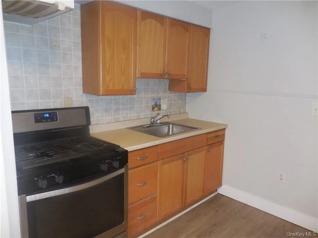 78 Duncan Avenue, Cornwall, NY, 1 Bedroom Bedrooms, 4 Rooms Rooms,1 BathroomBathrooms,Residential Lease,For Rent,Duncan,0,972610 78 Duncan Avenue, Cornwall, NY, 1 Bedroom Bedrooms, 4 Rooms Rooms,1 BathroomBathrooms,Residential Lease,For Rent,Duncan,0,972610