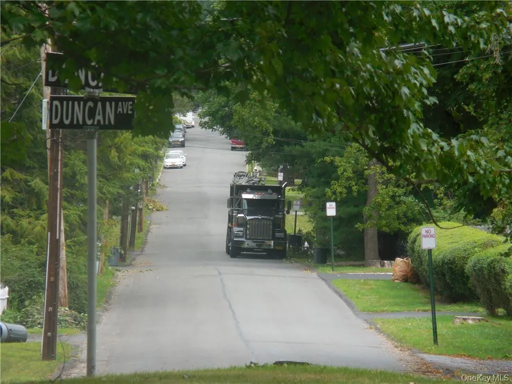 78 Duncan Avenue, Cornwall, NY, 1 Bedroom Bedrooms, 4 Rooms Rooms,1 BathroomBathrooms,Residential Lease,For Rent,Duncan,0,972610 78 Duncan Avenue, Cornwall, NY, 1 Bedroom Bedrooms, 4 Rooms Rooms,1 BathroomBathrooms,Residential Lease,For Rent,Duncan,0,972610