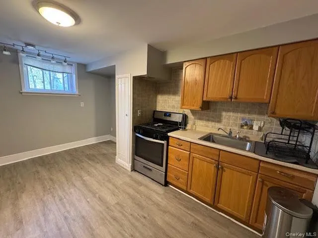 78 Duncan Avenue, Cornwall, NY, 1 Bedroom Bedrooms, 4 Rooms Rooms,1 BathroomBathrooms,Residential Lease,For Rent,Duncan,0,972610 78 Duncan Avenue, Cornwall, NY, 1 Bedroom Bedrooms, 4 Rooms Rooms,1 BathroomBathrooms,Residential Lease,For Rent,Duncan,0,972610