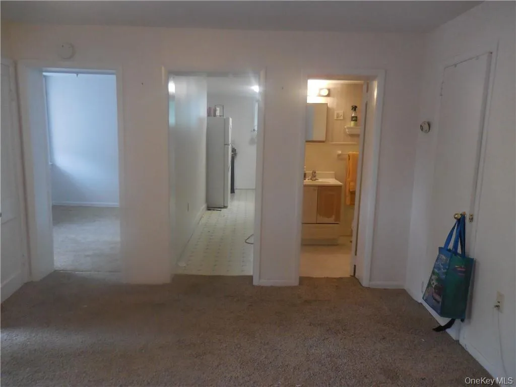 78 Duncan Avenue, Cornwall, NY, 1 Bedroom Bedrooms, 4 Rooms Rooms,1 BathroomBathrooms,Residential Lease,For Rent,Duncan,0,972610 78 Duncan Avenue, Cornwall, NY, 1 Bedroom Bedrooms, 4 Rooms Rooms,1 BathroomBathrooms,Residential Lease,For Rent,Duncan,0,972610