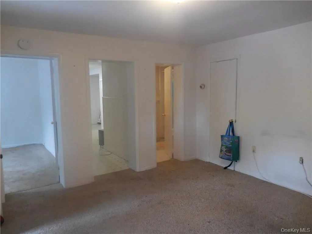 78 Duncan Avenue, Cornwall, NY, 1 Bedroom Bedrooms, 4 Rooms Rooms,1 BathroomBathrooms,Residential Lease,For Rent,Duncan,0,972610 78 Duncan Avenue, Cornwall, NY, 1 Bedroom Bedrooms, 4 Rooms Rooms,1 BathroomBathrooms,Residential Lease,For Rent,Duncan,0,972610