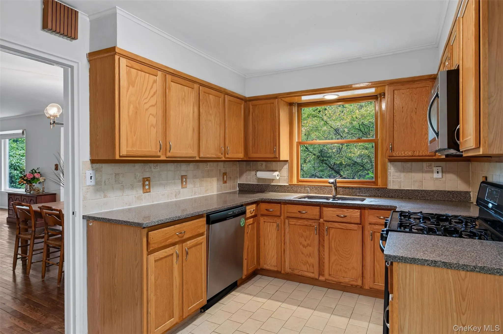 9 Verne Place, Greenburgh, NY, 4 Bedrooms Bedrooms, 10 Rooms Rooms,2 BathroomsBathrooms,Residential,For Rent,Verne,0,972660 9 Verne Place, Greenburgh, NY, 4 Bedrooms Bedrooms, 10 Rooms Rooms,2 BathroomsBathrooms,Residential,For Rent,Verne,0,972660