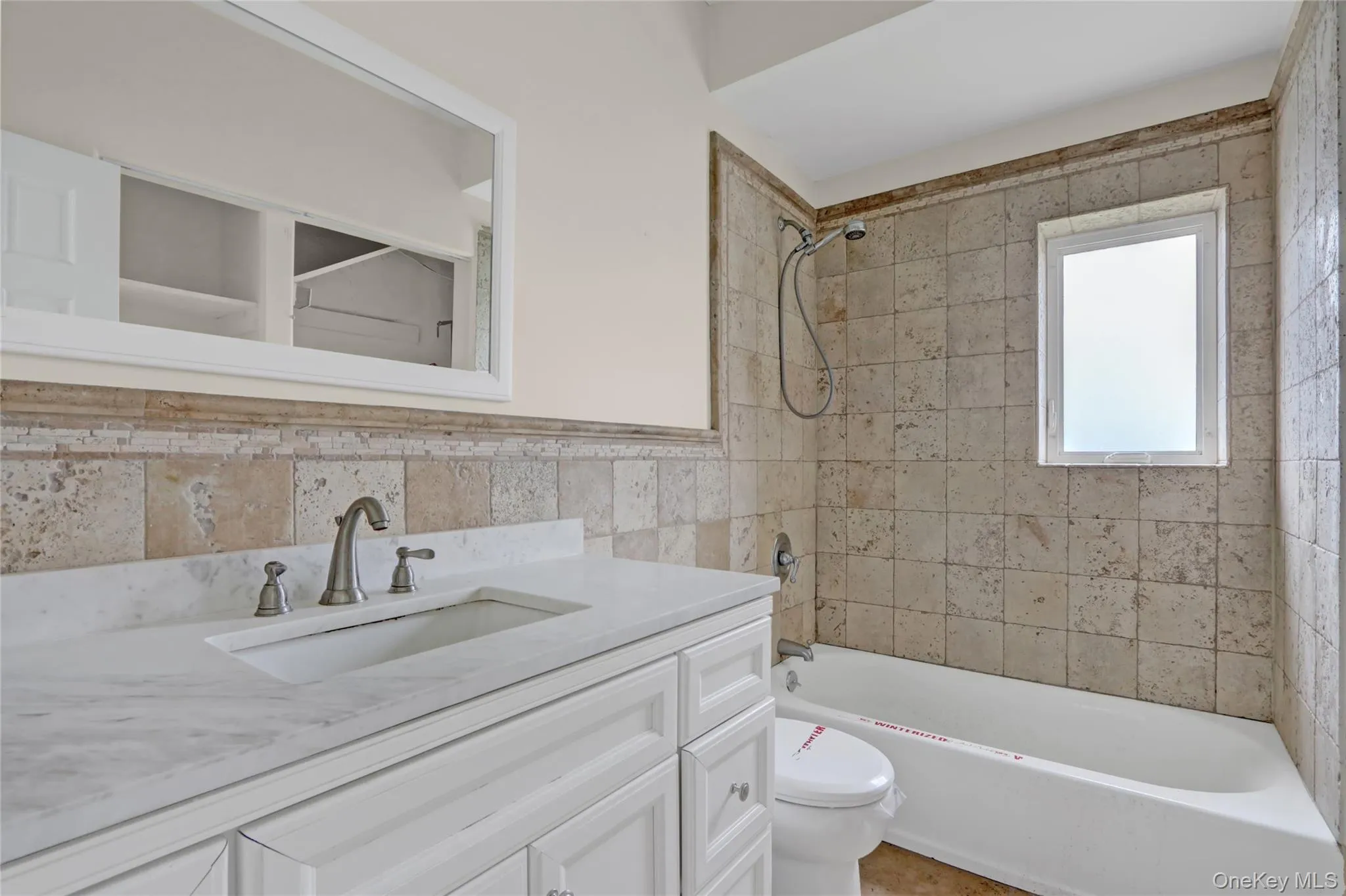 894 Bay 9th Street, Islip, NY, 3 Bedrooms Bedrooms, 6 Rooms Rooms,2 BathroomsBathrooms,Residential Sale,For Rent,Bay 9th,0,972665 894 Bay 9th Street, Islip, NY, 3 Bedrooms Bedrooms, 6 Rooms Rooms,2 BathroomsBathrooms,Residential Sale,For Rent,Bay 9th,0,972665