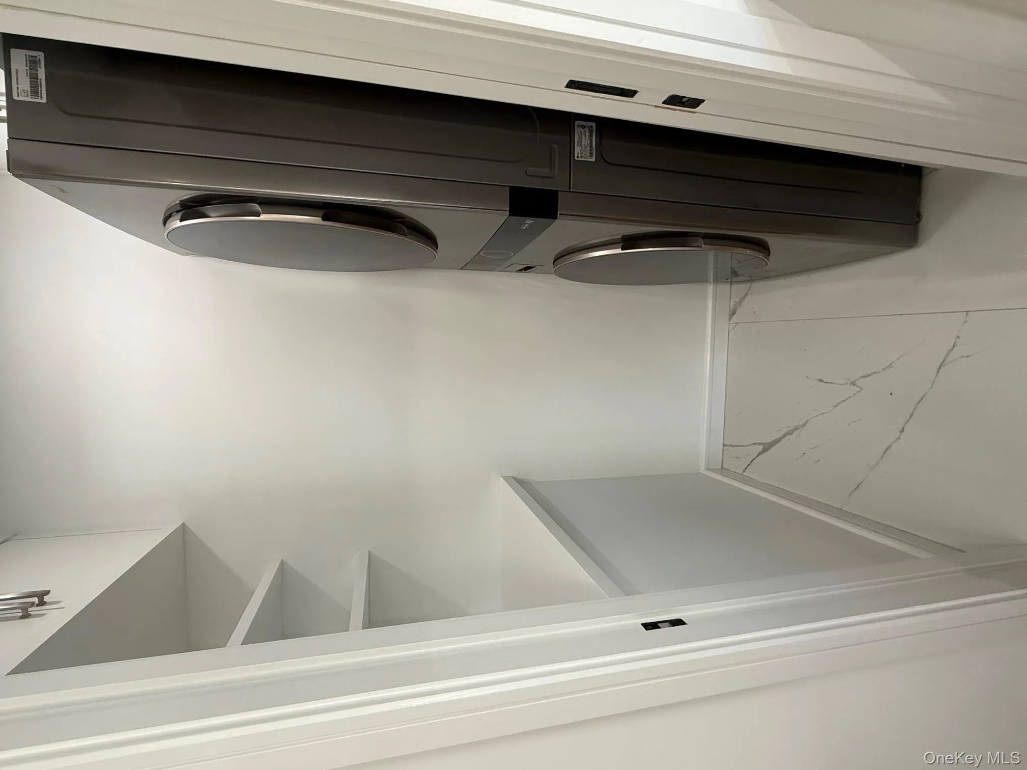 215-15 17th Avenue, New York, NY, 3 Bedrooms Bedrooms, 5 Rooms Rooms,2 BathroomsBathrooms,Residential Lease,For Rent,17th,0,972673 215-15 17th Avenue, New York, NY, 3 Bedrooms Bedrooms, 5 Rooms Rooms,2 BathroomsBathrooms,Residential Lease,For Rent,17th,0,972673