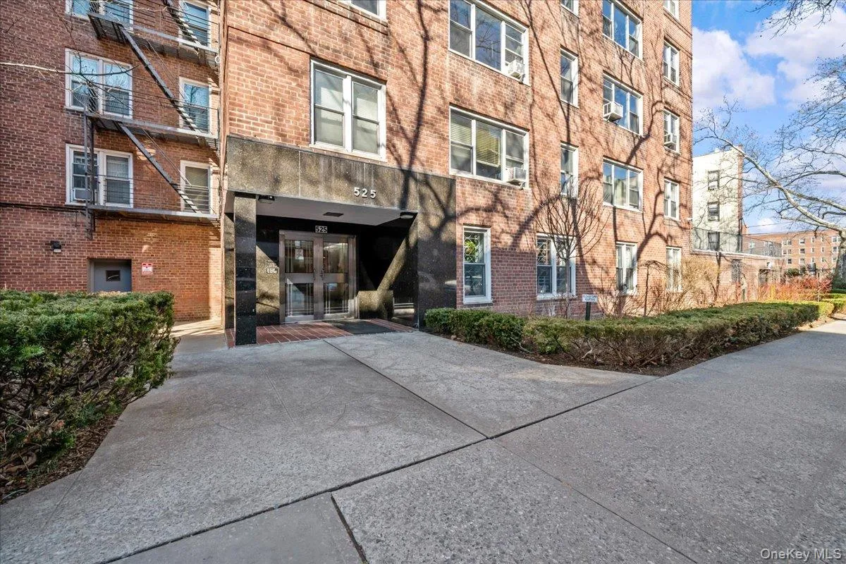 525 236th Street, New York, NY, 1 Bedroom Bedrooms, 3 Rooms Rooms,1 BathroomBathrooms,Residential,For Rent,236th,0,972679 525 236th Street, New York, NY, 1 Bedroom Bedrooms, 3 Rooms Rooms,1 BathroomBathrooms,Residential,For Rent,236th,0,972679