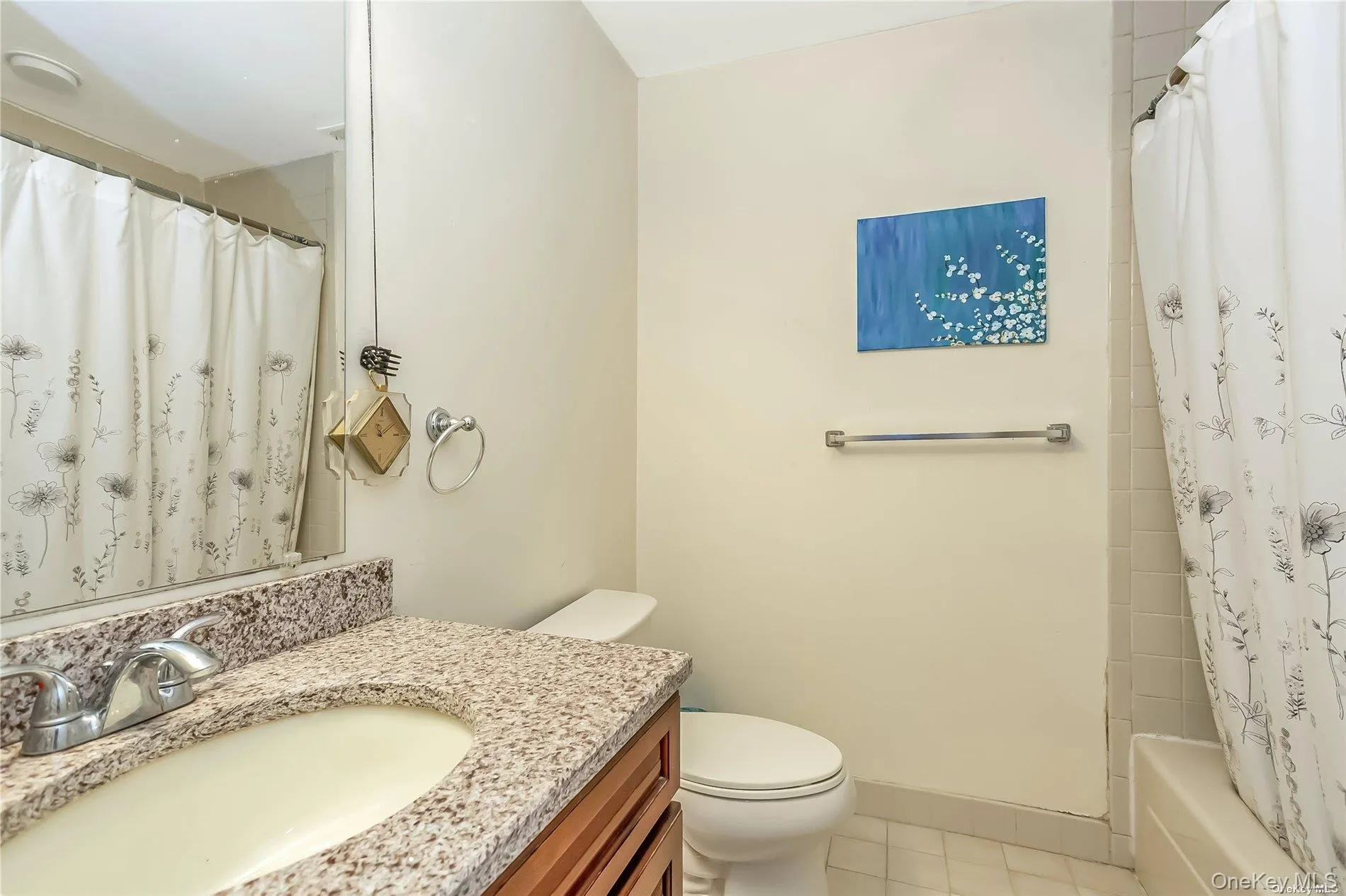 BATHROOM BATHROOM