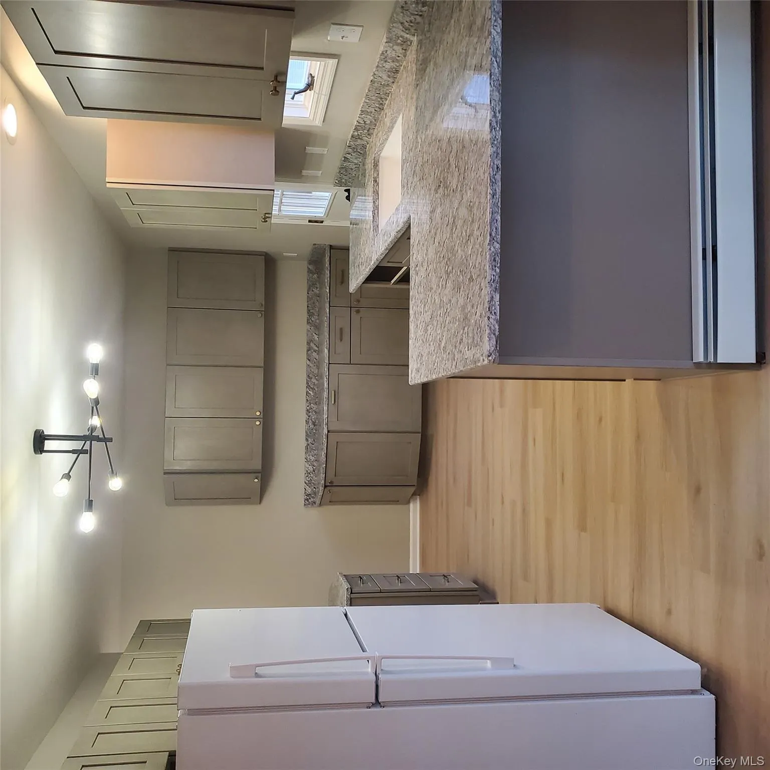 71 Searsville Road, Montgomery, NY, 2 Bedrooms Bedrooms, 5 Rooms Rooms,1 BathroomBathrooms,Residential Lease,For Rent,Searsville,0,972687 71 Searsville Road, Montgomery, NY, 2 Bedrooms Bedrooms, 5 Rooms Rooms,1 BathroomBathrooms,Residential Lease,For Rent,Searsville,0,972687