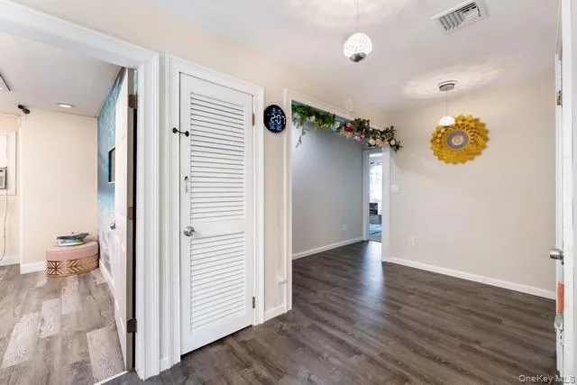 10 Sunnyside Drive, Brookhaven, NY, 5 Bedrooms Bedrooms, 13 Rooms Rooms,4 BathroomsBathrooms,Residential Sale,For Rent,Sunnyside,0,972696 10 Sunnyside Drive, Brookhaven, NY, 5 Bedrooms Bedrooms, 13 Rooms Rooms,4 BathroomsBathrooms,Residential Sale,For Rent,Sunnyside,0,972696