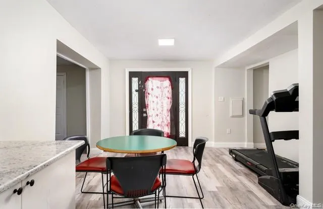 Dining area off Kitchen Dining area off Kitchen