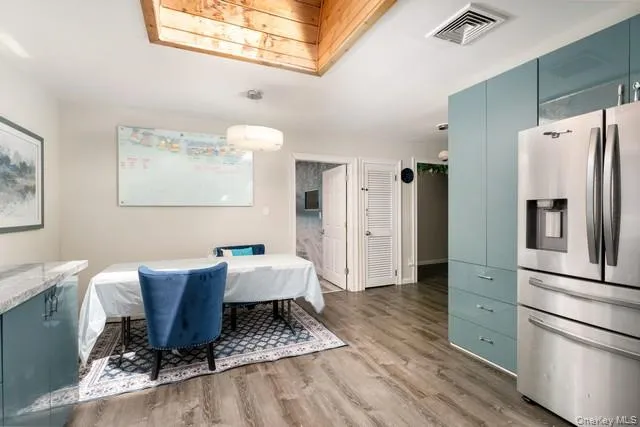 10 Sunnyside Drive, Brookhaven, NY, 5 Bedrooms Bedrooms, 13 Rooms Rooms,4 BathroomsBathrooms,Residential Sale,For Rent,Sunnyside,0,972696 10 Sunnyside Drive, Brookhaven, NY, 5 Bedrooms Bedrooms, 13 Rooms Rooms,4 BathroomsBathrooms,Residential Sale,For Rent,Sunnyside,0,972696