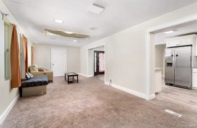 OPen to KItchen and Diing Area, large stroage closets, opportunity for 2nd laundry area OPen to KItchen and Diing Area, large stroage closets, opportunity for 2nd laundry area