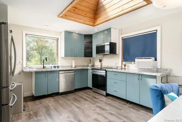Second floor kitchen, stainless appliances Second floor kitchen, stainless appliances