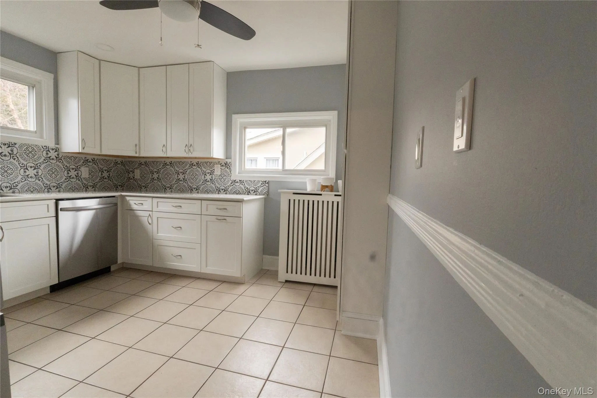 218 Midland Avenue, Orangetown, NY, 2 Bedrooms Bedrooms, 4 Rooms Rooms,1 BathroomBathrooms,Residential Lease,For Rent,Midland,0,972705 218 Midland Avenue, Orangetown, NY, 2 Bedrooms Bedrooms, 4 Rooms Rooms,1 BathroomBathrooms,Residential Lease,For Rent,Midland,0,972705