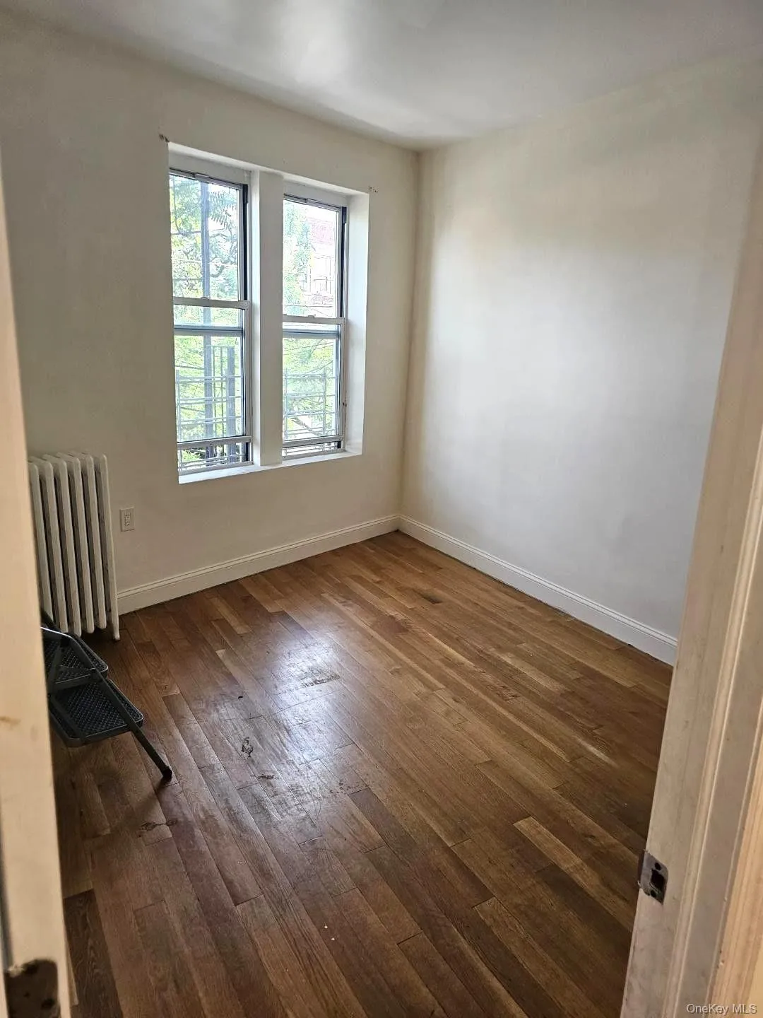 3 Midwood Avenue, Oyster Bay, NY, 4 Bedrooms Bedrooms, 6 Rooms Rooms,1 BathroomBathrooms,Residential Lease,For Rent,Midwood,0,972710 3 Midwood Avenue, Oyster Bay, NY, 4 Bedrooms Bedrooms, 6 Rooms Rooms,1 BathroomBathrooms,Residential Lease,For Rent,Midwood,0,972710