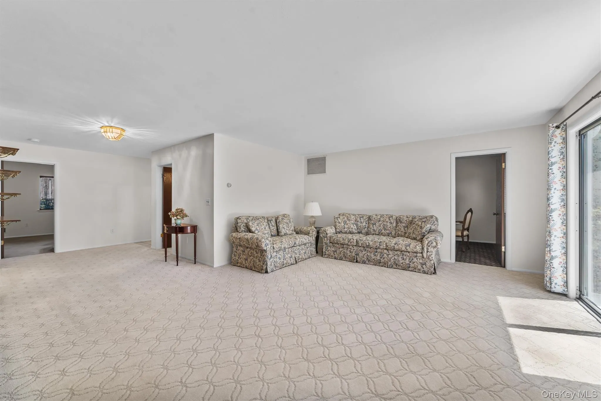 Living room with so much space for all your daily and entertaining needs. Living room with so much space for all your daily and entertaining needs.