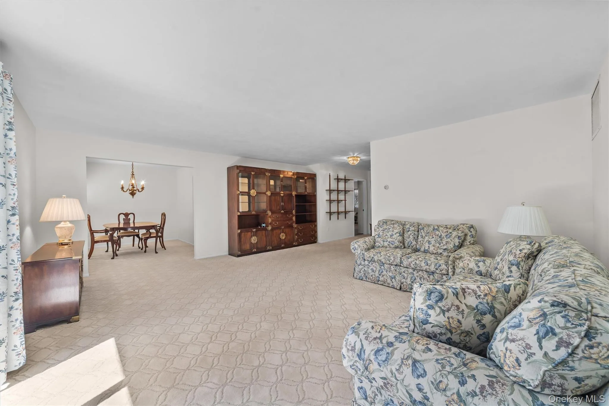 Living area with open type floorplan to the dining room. Living area with open type floorplan to the dining room.