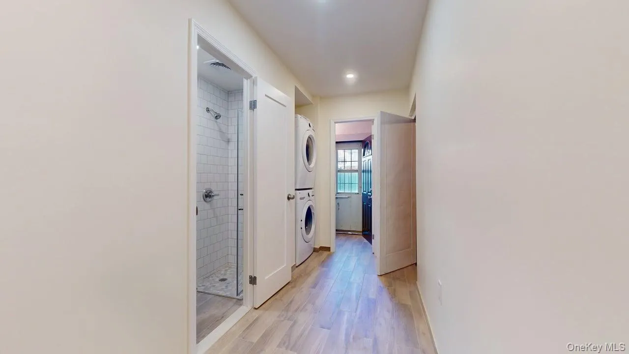 68-11 Dartmouth Street, New York, NY, 4 Bedrooms Bedrooms, 6 Rooms Rooms,2 BathroomsBathrooms,Residential Lease,For Rent,Dartmouth,0,972726 68-11 Dartmouth Street, New York, NY, 4 Bedrooms Bedrooms, 6 Rooms Rooms,2 BathroomsBathrooms,Residential Lease,For Rent,Dartmouth,0,972726