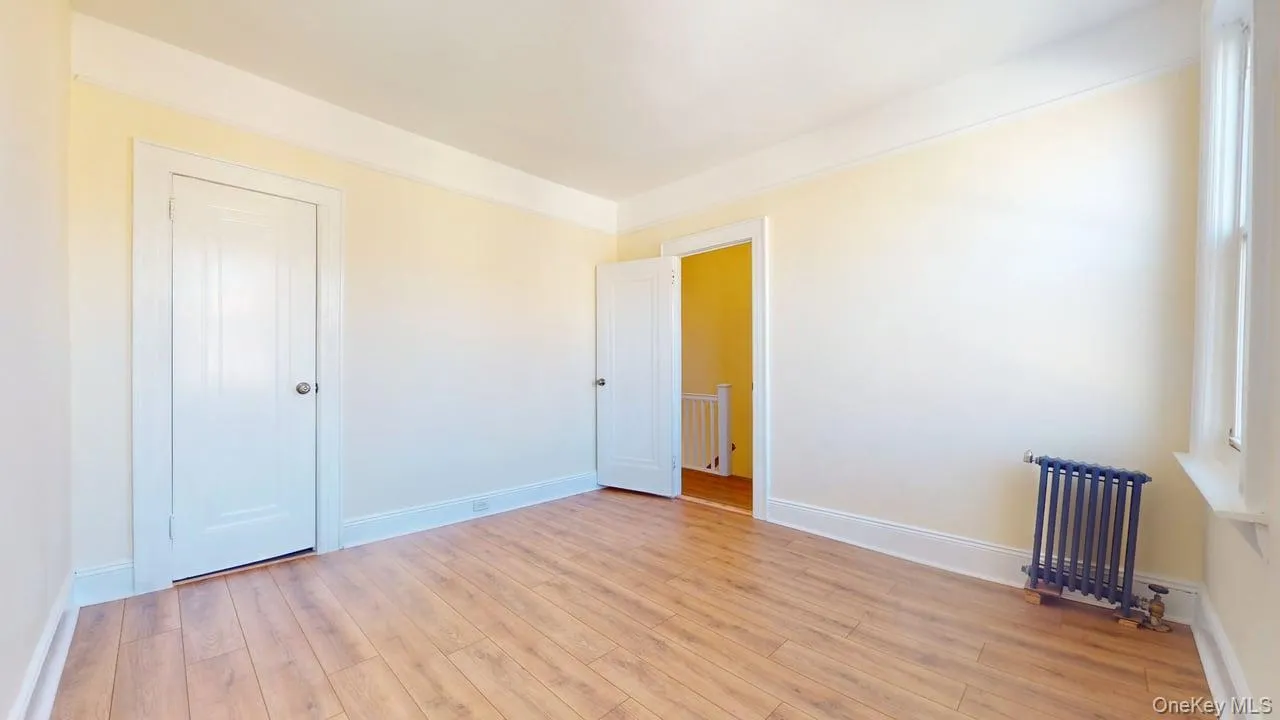 68-11 Dartmouth Street, New York, NY, 4 Bedrooms Bedrooms, 6 Rooms Rooms,2 BathroomsBathrooms,Residential Lease,For Rent,Dartmouth,0,972726 68-11 Dartmouth Street, New York, NY, 4 Bedrooms Bedrooms, 6 Rooms Rooms,2 BathroomsBathrooms,Residential Lease,For Rent,Dartmouth,0,972726