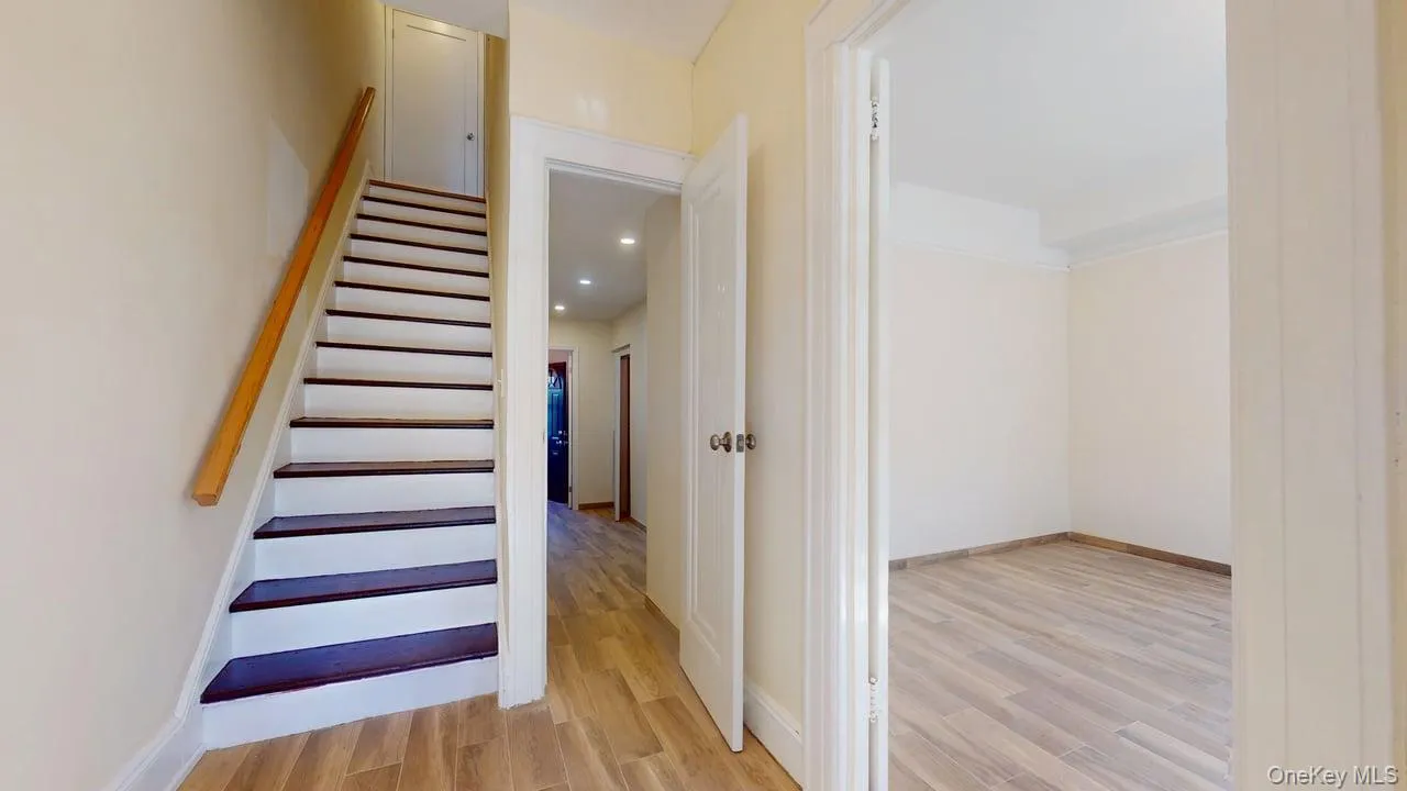 68-11 Dartmouth Street, New York, NY, 4 Bedrooms Bedrooms, 6 Rooms Rooms,2 BathroomsBathrooms,Residential Lease,For Rent,Dartmouth,0,972726 68-11 Dartmouth Street, New York, NY, 4 Bedrooms Bedrooms, 6 Rooms Rooms,2 BathroomsBathrooms,Residential Lease,For Rent,Dartmouth,0,972726