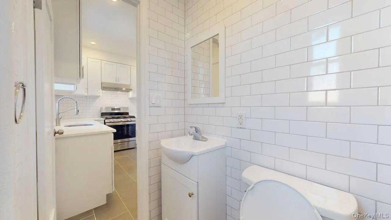 68-11 Dartmouth Street, New York, NY, 4 Bedrooms Bedrooms, 6 Rooms Rooms,2 BathroomsBathrooms,Residential Lease,For Rent,Dartmouth,0,972726 68-11 Dartmouth Street, New York, NY, 4 Bedrooms Bedrooms, 6 Rooms Rooms,2 BathroomsBathrooms,Residential Lease,For Rent,Dartmouth,0,972726