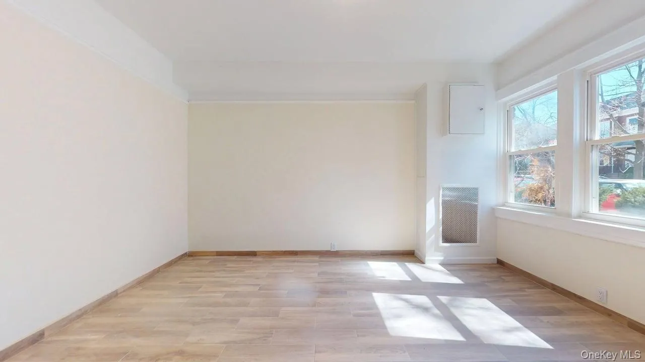 68-11 Dartmouth Street, New York, NY, 4 Bedrooms Bedrooms, 6 Rooms Rooms,2 BathroomsBathrooms,Residential Lease,For Rent,Dartmouth,0,972726 68-11 Dartmouth Street, New York, NY, 4 Bedrooms Bedrooms, 6 Rooms Rooms,2 BathroomsBathrooms,Residential Lease,For Rent,Dartmouth,0,972726