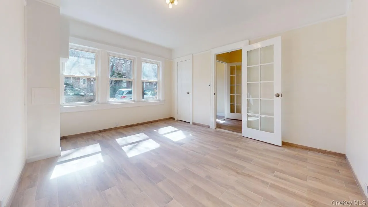 68-11 Dartmouth Street, New York, NY, 4 Bedrooms Bedrooms, 6 Rooms Rooms,2 BathroomsBathrooms,Residential Lease,For Rent,Dartmouth,0,972726 68-11 Dartmouth Street, New York, NY, 4 Bedrooms Bedrooms, 6 Rooms Rooms,2 BathroomsBathrooms,Residential Lease,For Rent,Dartmouth,0,972726