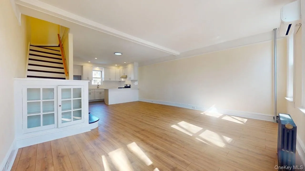 68-11 Dartmouth Street, New York, NY, 4 Bedrooms Bedrooms, 6 Rooms Rooms,2 BathroomsBathrooms,Residential Lease,For Rent,Dartmouth,0,972726 68-11 Dartmouth Street, New York, NY, 4 Bedrooms Bedrooms, 6 Rooms Rooms,2 BathroomsBathrooms,Residential Lease,For Rent,Dartmouth,0,972726