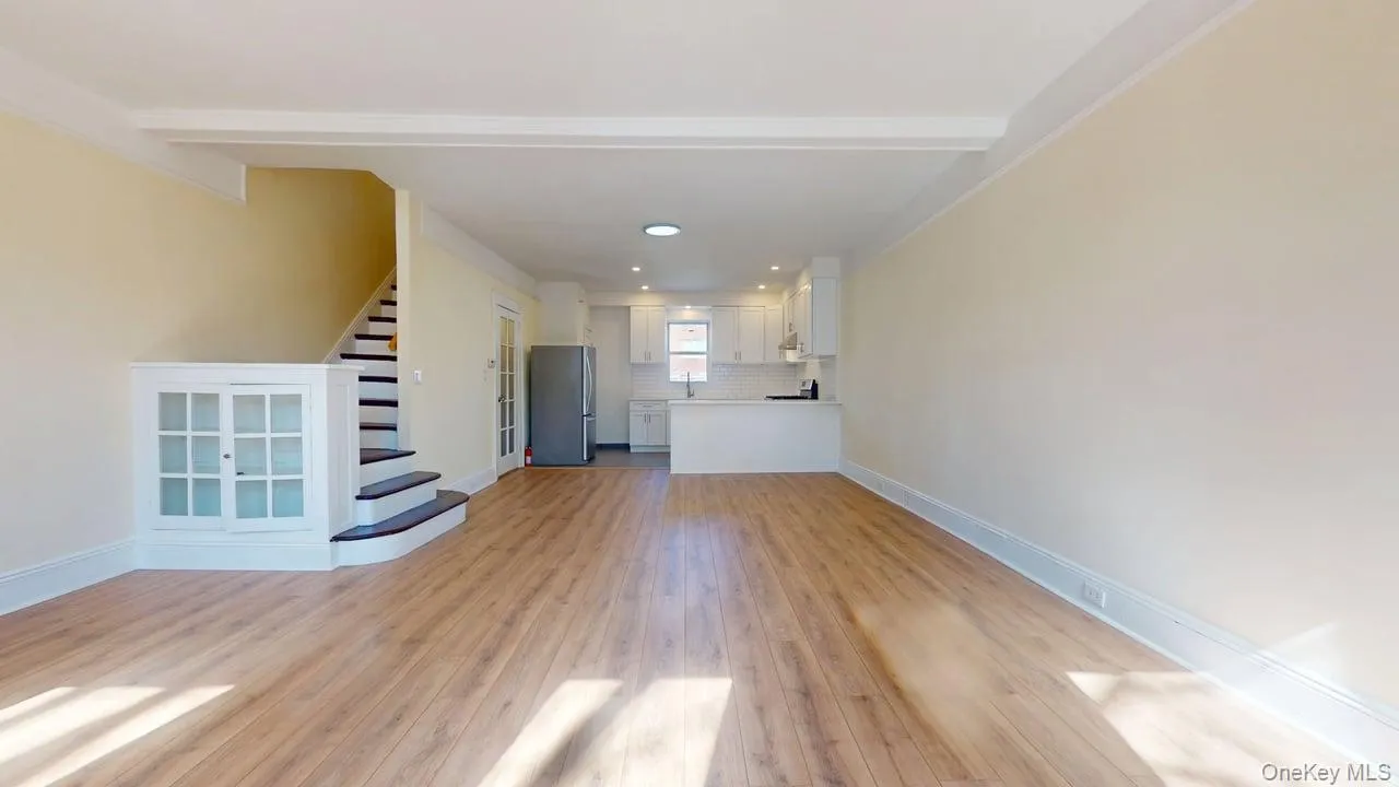 68-11 Dartmouth Street, New York, NY, 4 Bedrooms Bedrooms, 6 Rooms Rooms,2 BathroomsBathrooms,Residential Lease,For Rent,Dartmouth,0,972726 68-11 Dartmouth Street, New York, NY, 4 Bedrooms Bedrooms, 6 Rooms Rooms,2 BathroomsBathrooms,Residential Lease,For Rent,Dartmouth,0,972726