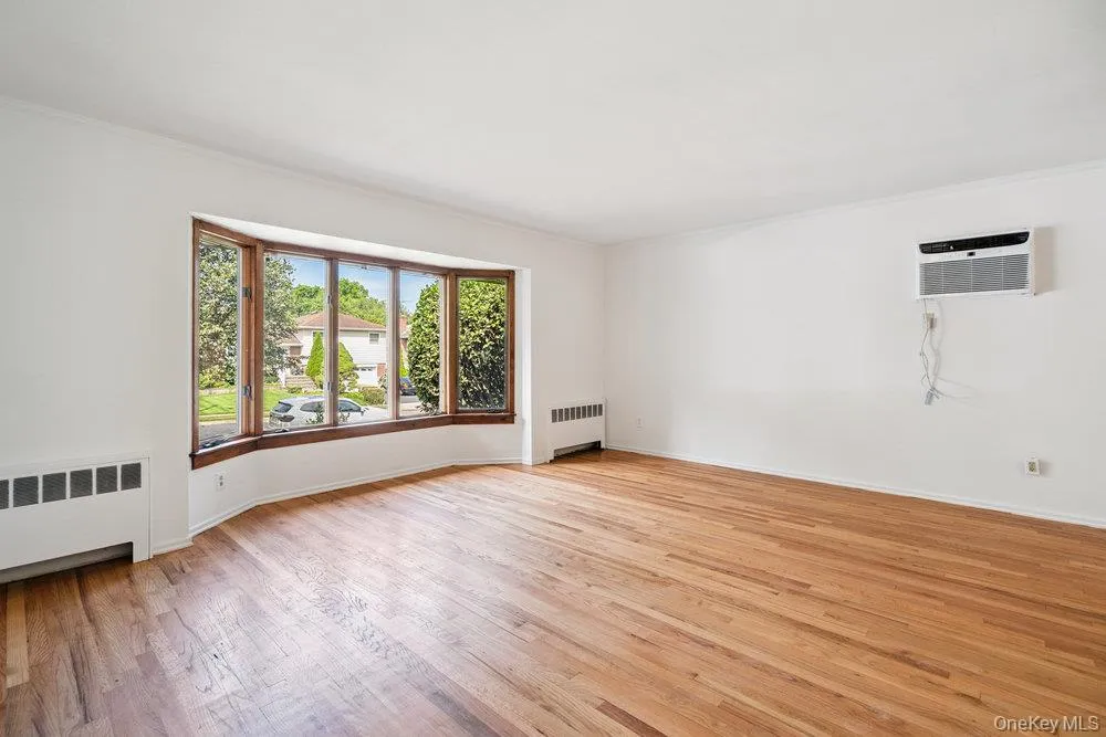 72 Winthrop Road, Oyster Bay, NY, 3 Bedrooms Bedrooms, 7 Rooms Rooms,2 BathroomsBathrooms,Residential Lease,For Rent,Winthrop,0,972728 72 Winthrop Road, Oyster Bay, NY, 3 Bedrooms Bedrooms, 7 Rooms Rooms,2 BathroomsBathrooms,Residential Lease,For Rent,Winthrop,0,972728