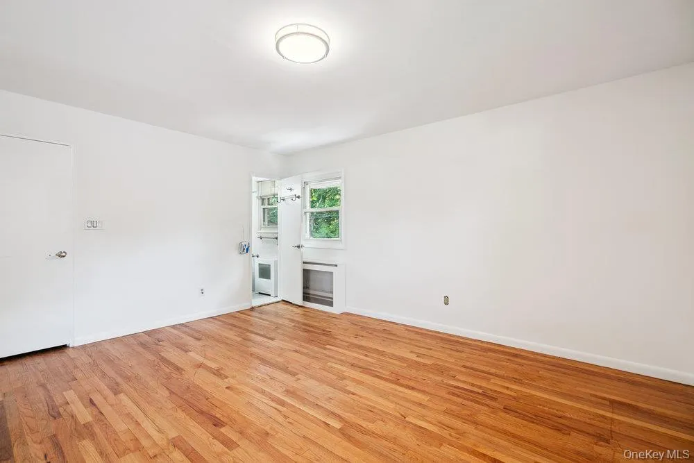 72 Winthrop Road, Oyster Bay, NY, 3 Bedrooms Bedrooms, 7 Rooms Rooms,2 BathroomsBathrooms,Residential Lease,For Rent,Winthrop,0,972728 72 Winthrop Road, Oyster Bay, NY, 3 Bedrooms Bedrooms, 7 Rooms Rooms,2 BathroomsBathrooms,Residential Lease,For Rent,Winthrop,0,972728