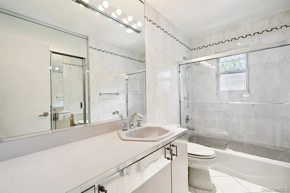 72 Winthrop Road, Oyster Bay, NY, 3 Bedrooms Bedrooms, 7 Rooms Rooms,2 BathroomsBathrooms,Residential Lease,For Rent,Winthrop,0,972728 72 Winthrop Road, Oyster Bay, NY, 3 Bedrooms Bedrooms, 7 Rooms Rooms,2 BathroomsBathrooms,Residential Lease,For Rent,Winthrop,0,972728