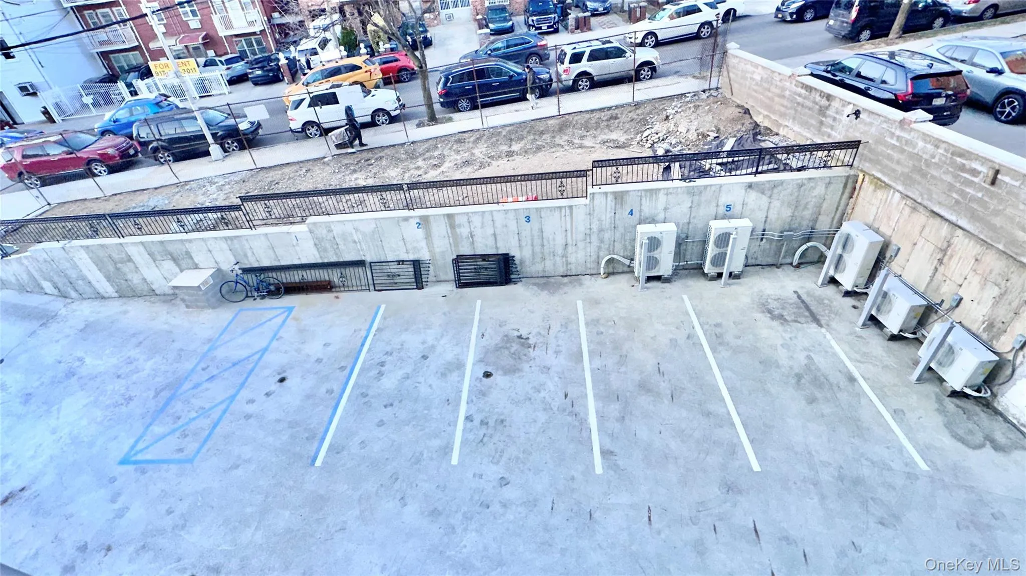 70-25 Queens Blvd, New York, NY, 3 Bedrooms Bedrooms, 6 Rooms Rooms,2 BathroomsBathrooms,Residential Lease,For Rent,Queens Blvd,0,972744 70-25 Queens Blvd, New York, NY, 3 Bedrooms Bedrooms, 6 Rooms Rooms,2 BathroomsBathrooms,Residential Lease,For Rent,Queens Blvd,0,972744