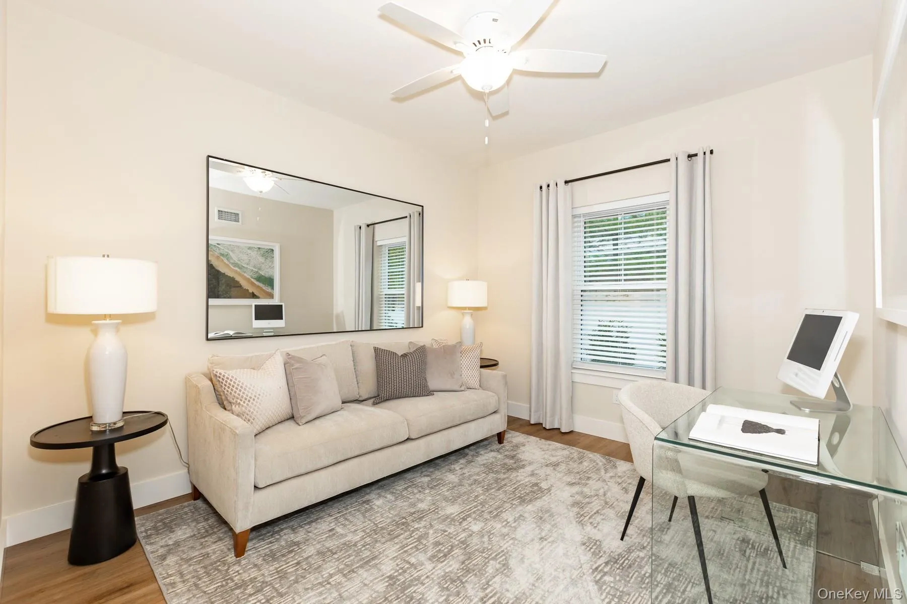 209 Romar Court, Babylon, NY, 2 Bedrooms Bedrooms, 5 Rooms Rooms,2 BathroomsBathrooms,Residential Lease,For Rent,Romar,0,972750 209 Romar Court, Babylon, NY, 2 Bedrooms Bedrooms, 5 Rooms Rooms,2 BathroomsBathrooms,Residential Lease,For Rent,Romar,0,972750