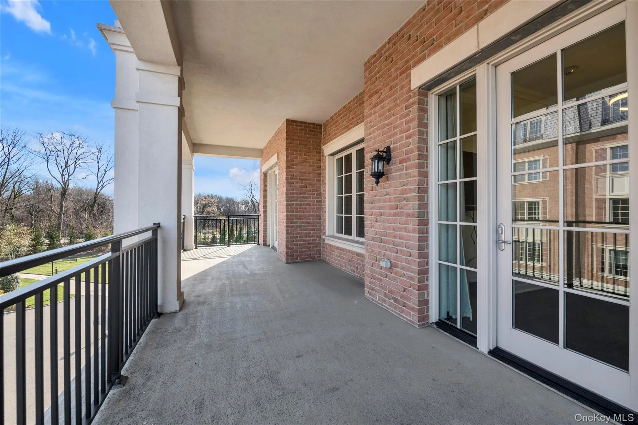 5000 Royal Court, North Hempstead, NY, 3 Bedrooms Bedrooms, 7 Rooms Rooms,3 BathroomsBathrooms,Residential Lease,For Rent,Royal,0,972788 5000 Royal Court, North Hempstead, NY, 3 Bedrooms Bedrooms, 7 Rooms Rooms,3 BathroomsBathrooms,Residential Lease,For Rent,Royal,0,972788