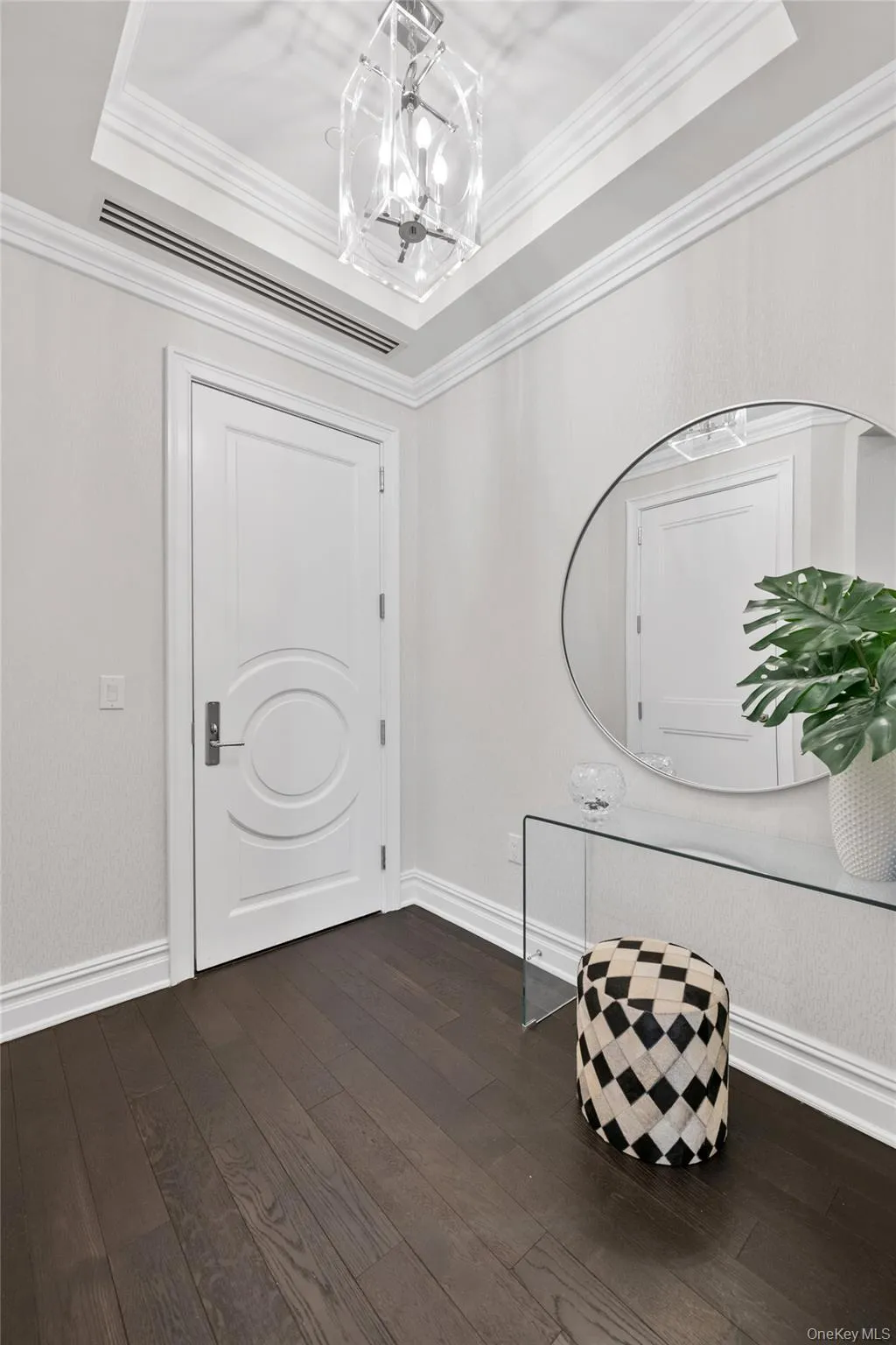 5000 Royal Court, North Hempstead, NY, 3 Bedrooms Bedrooms, 7 Rooms Rooms,3 BathroomsBathrooms,Residential Lease,For Rent,Royal,0,972788 5000 Royal Court, North Hempstead, NY, 3 Bedrooms Bedrooms, 7 Rooms Rooms,3 BathroomsBathrooms,Residential Lease,For Rent,Royal,0,972788