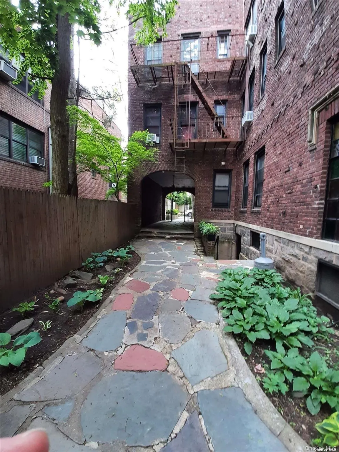 1 Hillside Avenue, North Hempstead, NY, 2 Rooms Rooms,1 BathroomBathrooms,Residential Lease,For Rent,Hillside,0,972793 1 Hillside Avenue, North Hempstead, NY, 2 Rooms Rooms,1 BathroomBathrooms,Residential Lease,For Rent,Hillside,0,972793